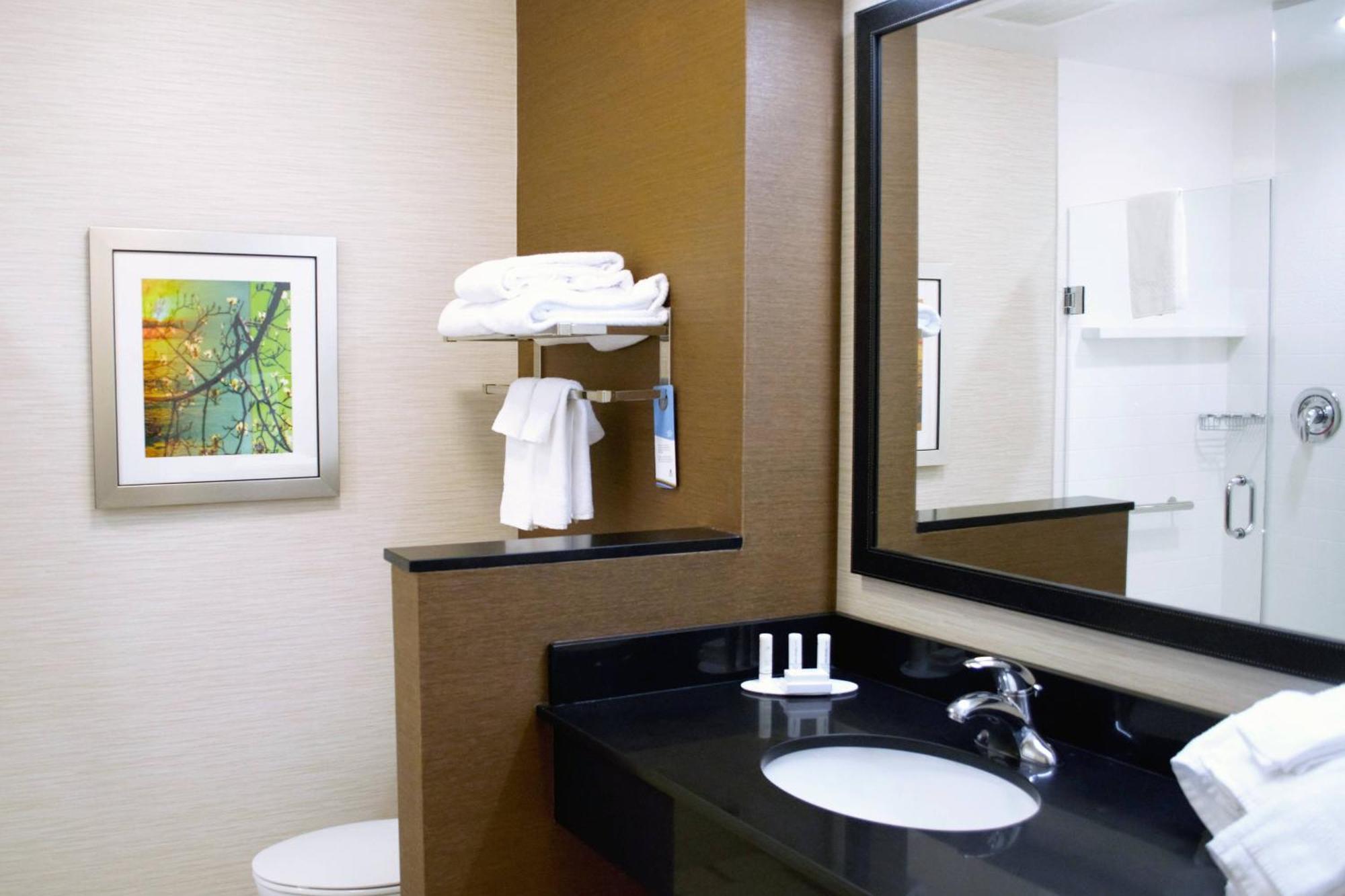 Fairfield Inn & Suites By Marriott Stroudsburg Bartonsville/Poconos Exteriör bild